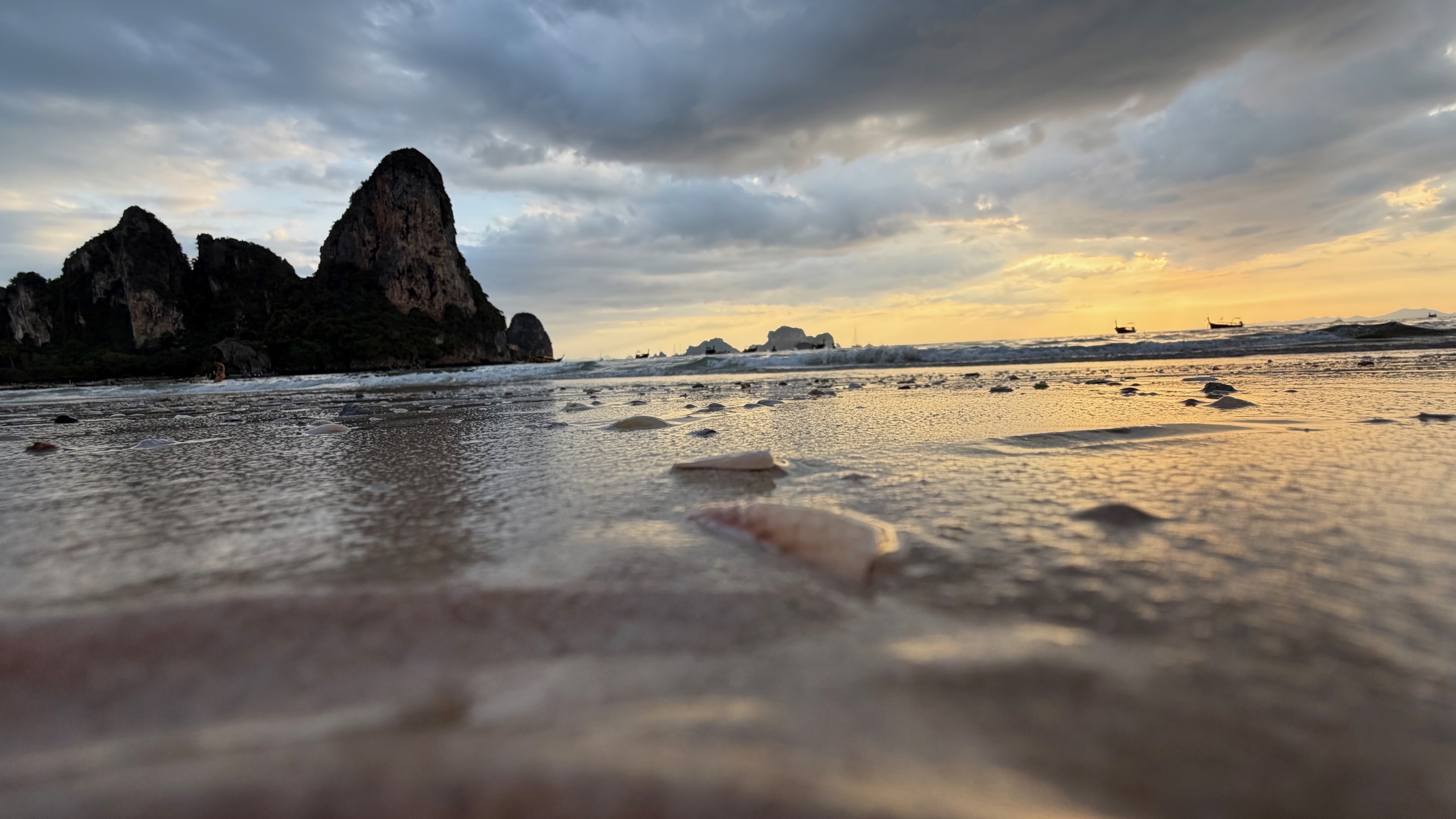 Railay Beach – vom Ende des Regenbogens ins nächste Licht